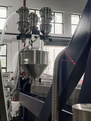Sistem pengeringan terintegrasi & pemakanan otomatis, 300kg SS Hopper ¢ PP Band Extrusion Line