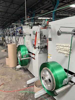 Semi Automatic Jumbo Roll Winding Machine 330kg Untuk Polyester PET Strap