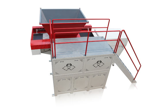 PVC PET Single Shaft Shredding Machine Limbah Plastik Daur Ulang Mesin PLC Control