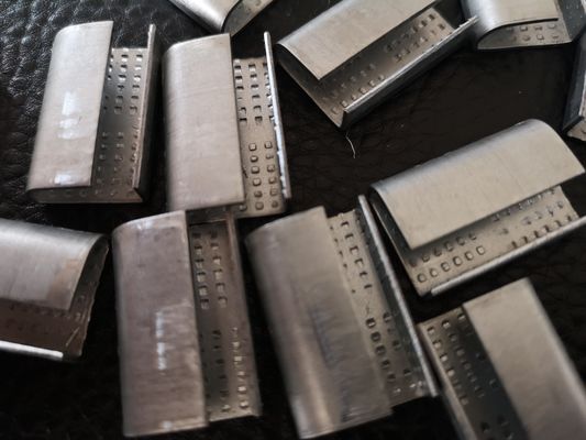 Grip Polyester PET Strapping Metal Seals Normal atau Electroplated Permukaan 2000pcs/case