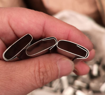 Gripper Galvanized Metal Seals Electroplated Surface Untuk PP Polypropylene Strap
