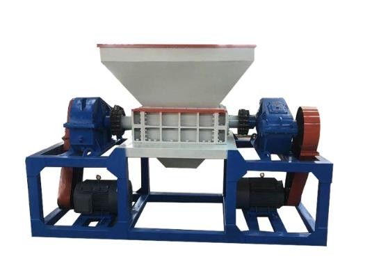 Single Shaft Horizontal Shredder Mesin 380V Tegangan Untuk menghancurkan